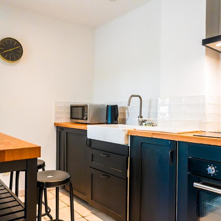 Élégant T2 au cœur de Toulon - Apartment mit 2 Schlafzimmern - 10