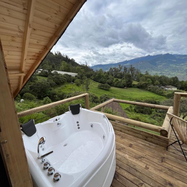 Cúspide Lodge - Choachí - Suite Deluxe con bañera de hidromasaje - 5