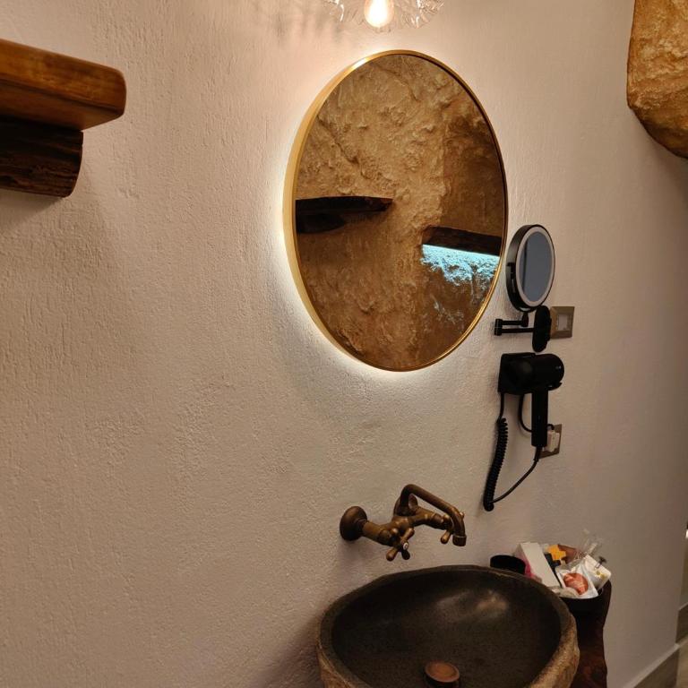 Lu Canaloni - Large Double Room - 4