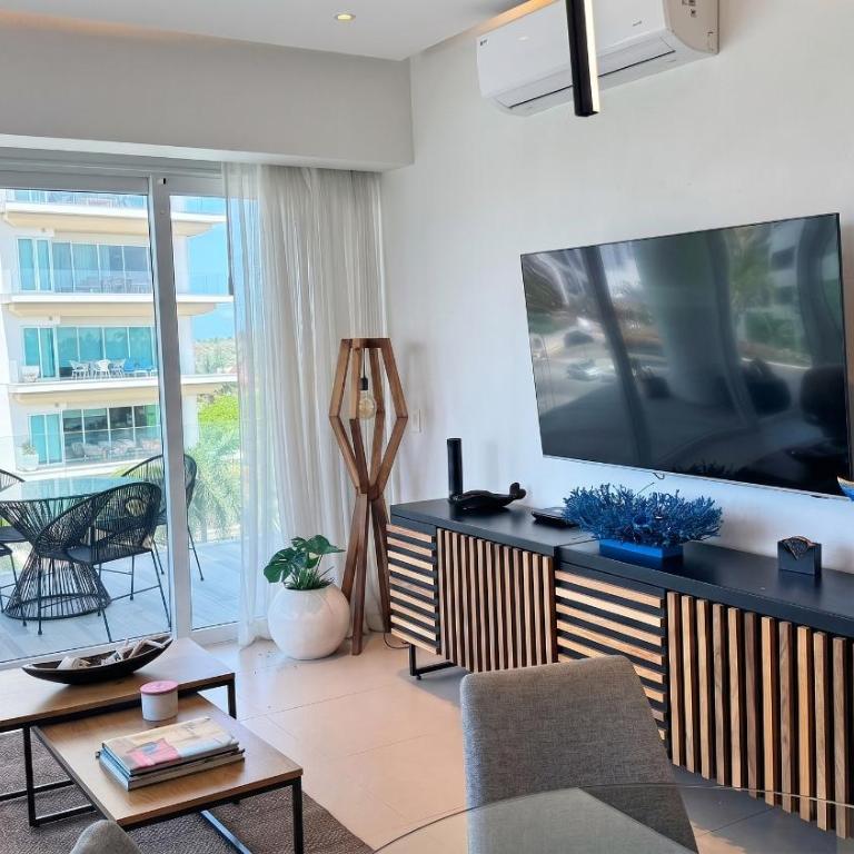 Luxury Vallarta Marina 1BR, 180° Balcony & Golf Views - Apartamento Premium de 1 dormitorio - 25