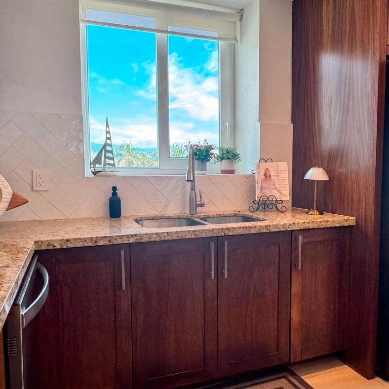 Luxury Vallarta Marina 1BR, 180° Balcony & Golf Views - Apartamento Premium de 1 dormitorio - 31