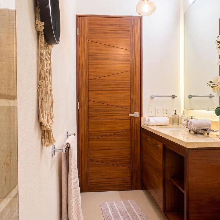 Luxury Vallarta Marina 1BR, 180° Balcony & Golf Views - Apartamento Premium de 1 dormitorio - 47