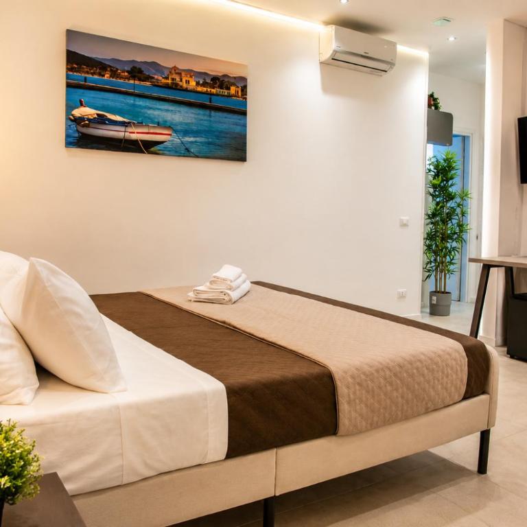 Sicily Luxury Suites - Deluxe Suite mit Kingsize-Bett - 13