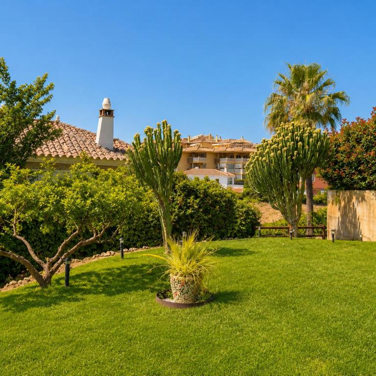 Villa with Private Pool & Mediterranean Gardens Near the Coast - Magnolia Marbella - Three-Bedroom Villa - 3