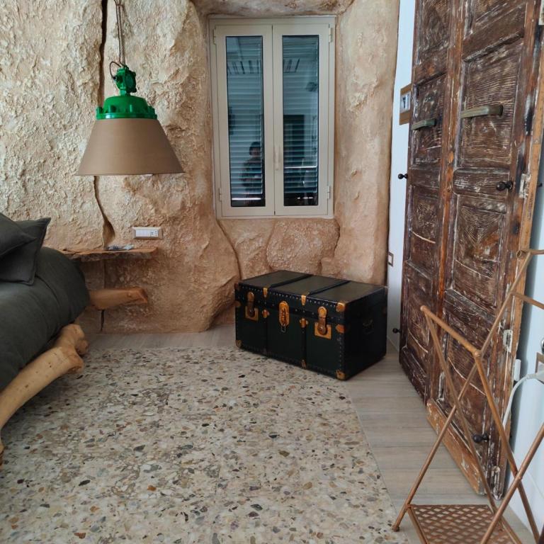 Lu Canaloni - Large Double Room - 7