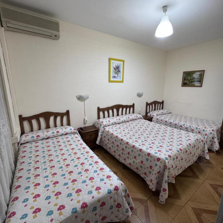 Hostal Fuentesol - Chambre Triple - 3