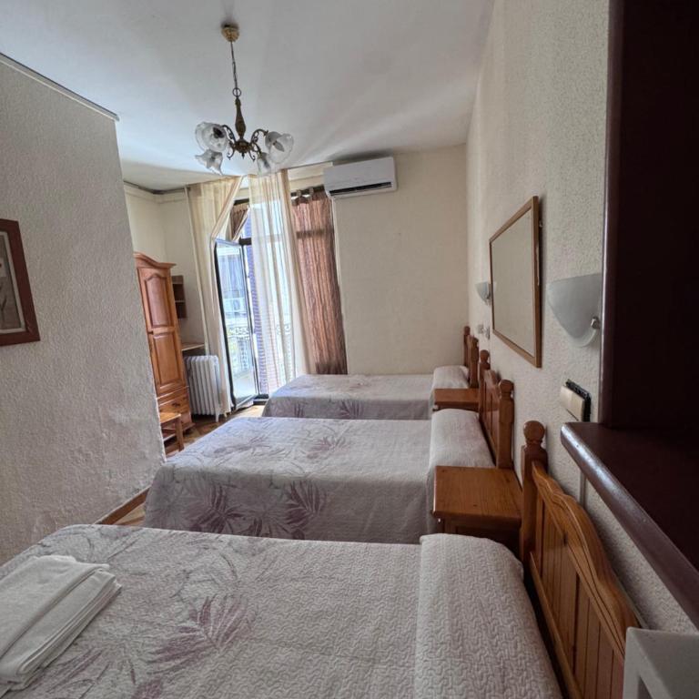 Hostal Fuentesol - Chambre Triple - 2