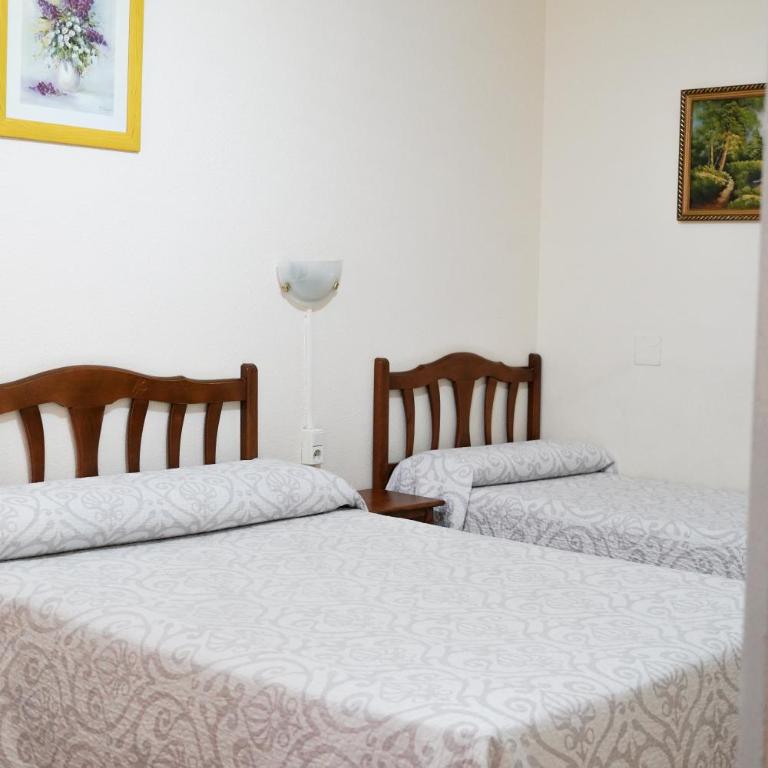 Hostal Fuentesol - Chambre Triple - 9