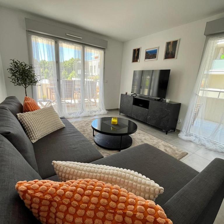 Apartment with Pool & Large Terrace - Appartement 2 Chambres - 30