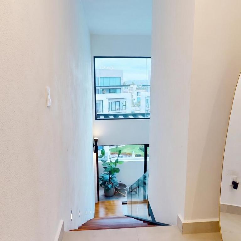 LUX 2-Storie 3-BDR , 3.5 Bath Penthouse - Three-Bedroom Apartment - High Floor - 4