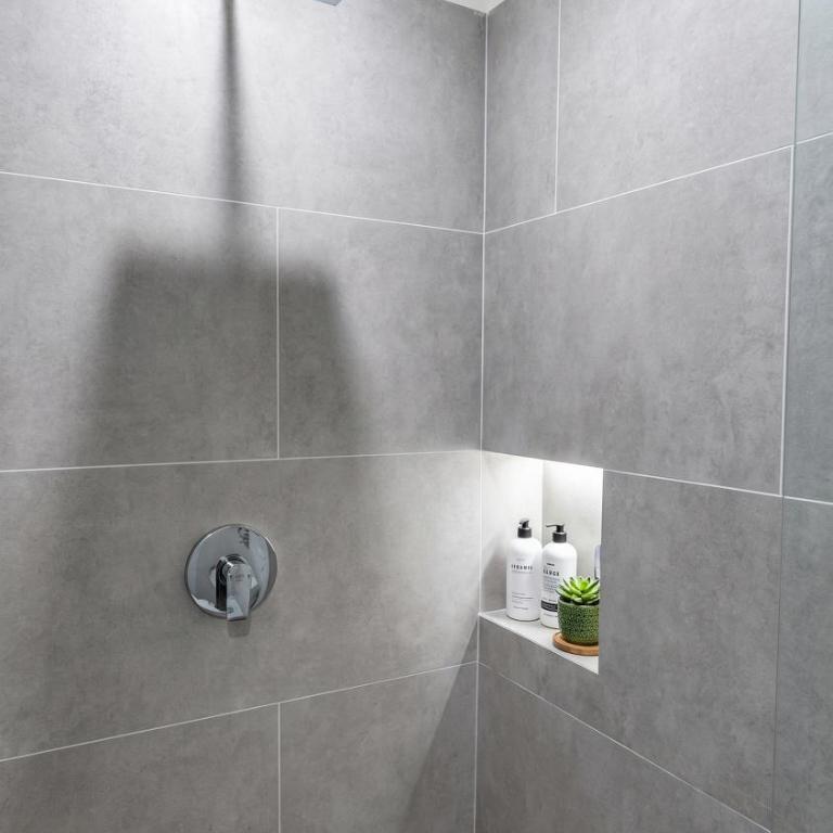 LUX 2-Storie 3-BDR , 3.5 Bath Penthouse - Three-Bedroom Apartment - High Floor - 32