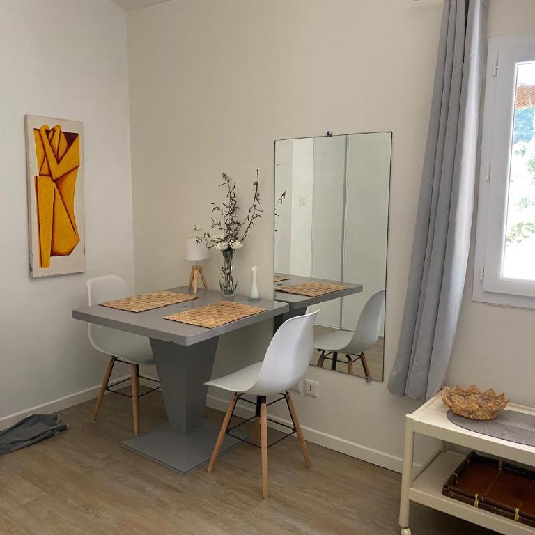 Studio indépendant dans propriété campagne Aixoise terrasse et piscine période estivale - Studio - 13