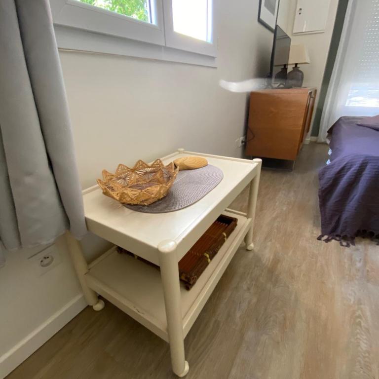 Studio indépendant dans propriété campagne Aixoise terrasse et piscine période estivale - Studio - 16