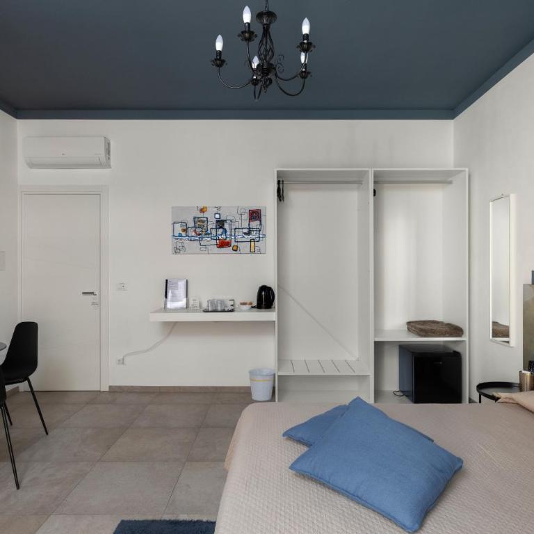 B&B Tre e 14 - Near Ortigia & Neapolis Archaeological Park - Habitación Doble Deluxe con balcón - 1 o 2 camas - 8