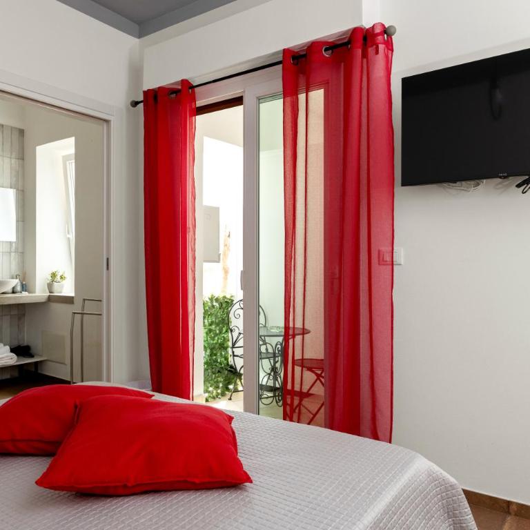 B&B Tre e 14 - Near Ortigia & Neapolis Archaeological Park - Habitación Doble con balcón - 1 o 2 camas - 5