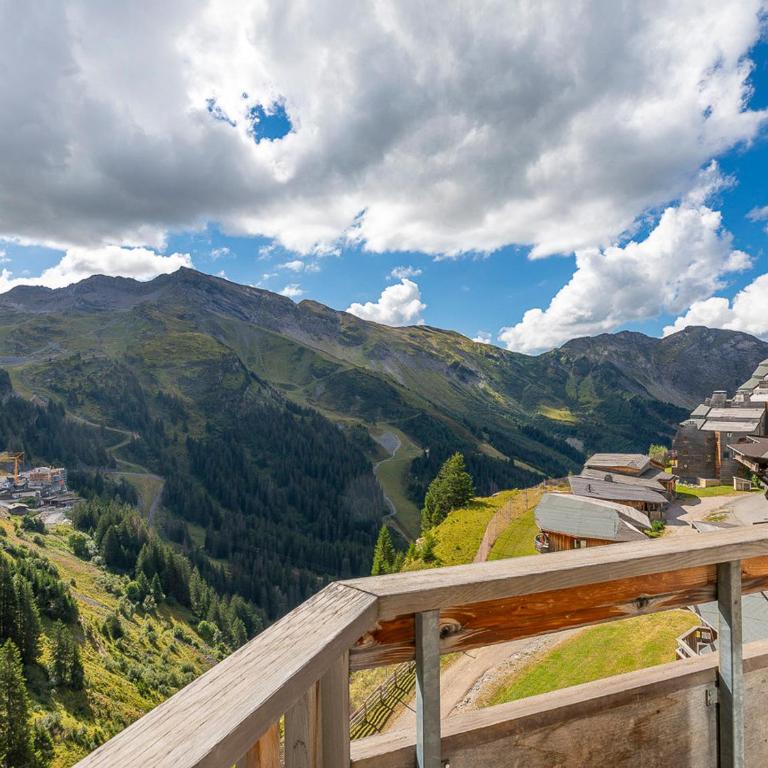 Charmant duplex lumineux avec balcon et vue montagne, connexion Internet - Appartement 1 Chambre - 12