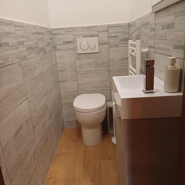 Apartment Nicoletta - Apartment mit 2 Schlafzimmern und Zugang zum Gemeinschaftsbad - 11