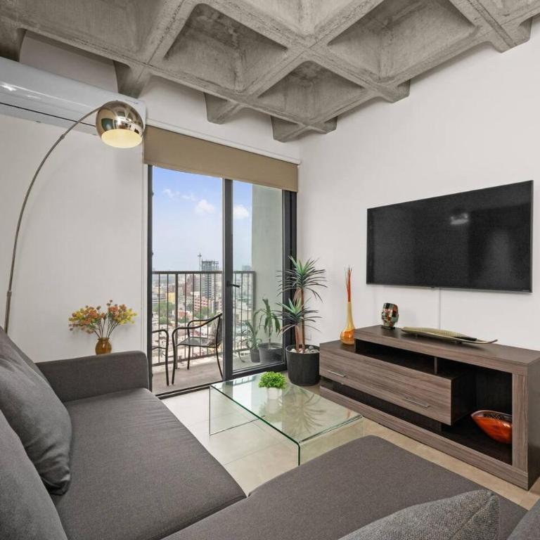 Apt with Sierra Madre views – 2 Bedrms – Amenities - Apartamento - 2