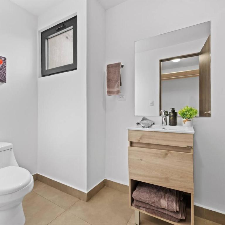 Apt with Sierra Madre views – 2 Bedrms – Amenities - Apartamento - 17