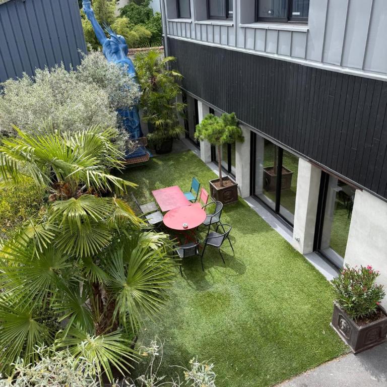 Loft rare - Jardin privatif - 2 parkings - Reims - Casa con 2 Camere da Letto - 2