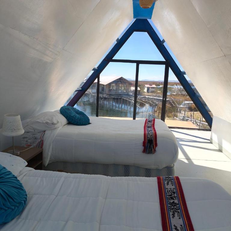 Uros Killa Lodge - Suite with Lake View - 4