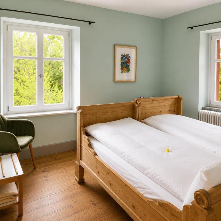 Gasthaus Crestasee - Standard Zweibettzimmer mit Gartenblick - 6