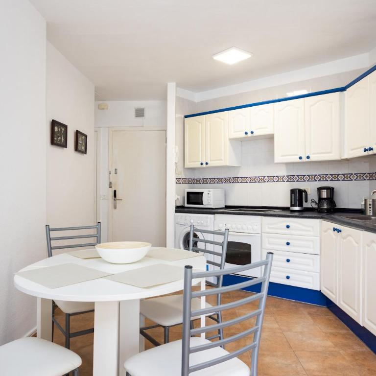 Home2Book Cozy Coastal Apt & Pool, Los Cristianos - Appartement - 10