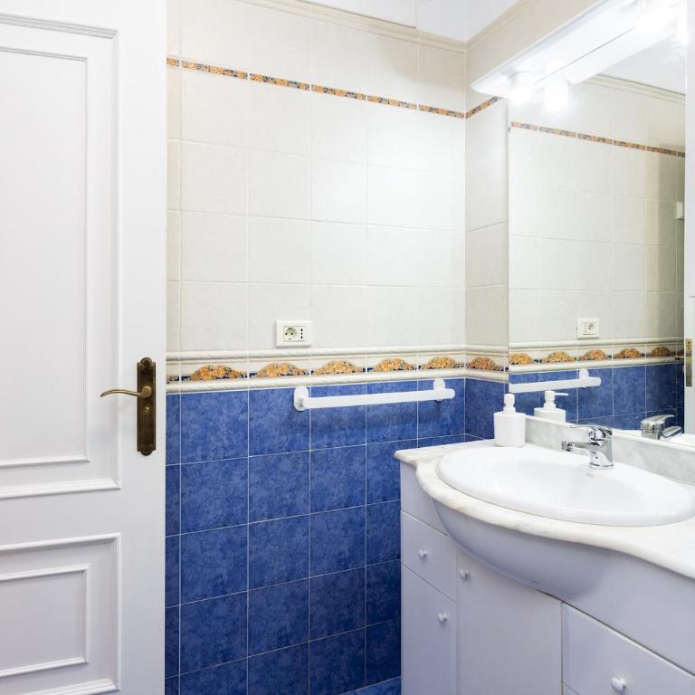 Home2Book Cozy Coastal Apt & Pool, Los Cristianos - Appartement - 19