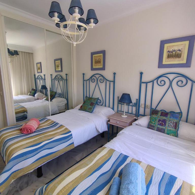Relax in Banus - 3 bedrooms pools paddle - Pass the Keys - Apartment - 12