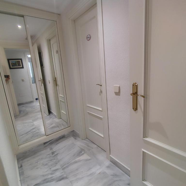 Relax in Banus - 3 bedrooms pools paddle - Pass the Keys - Apartment - 27