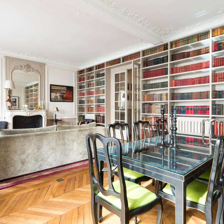The Literary Salon - Appartement - 11