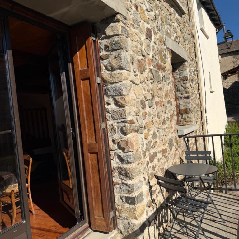 Maison Cal Pere - Garage - Village center -Lake view - Haus mit 2 Schlafzimmern - 3