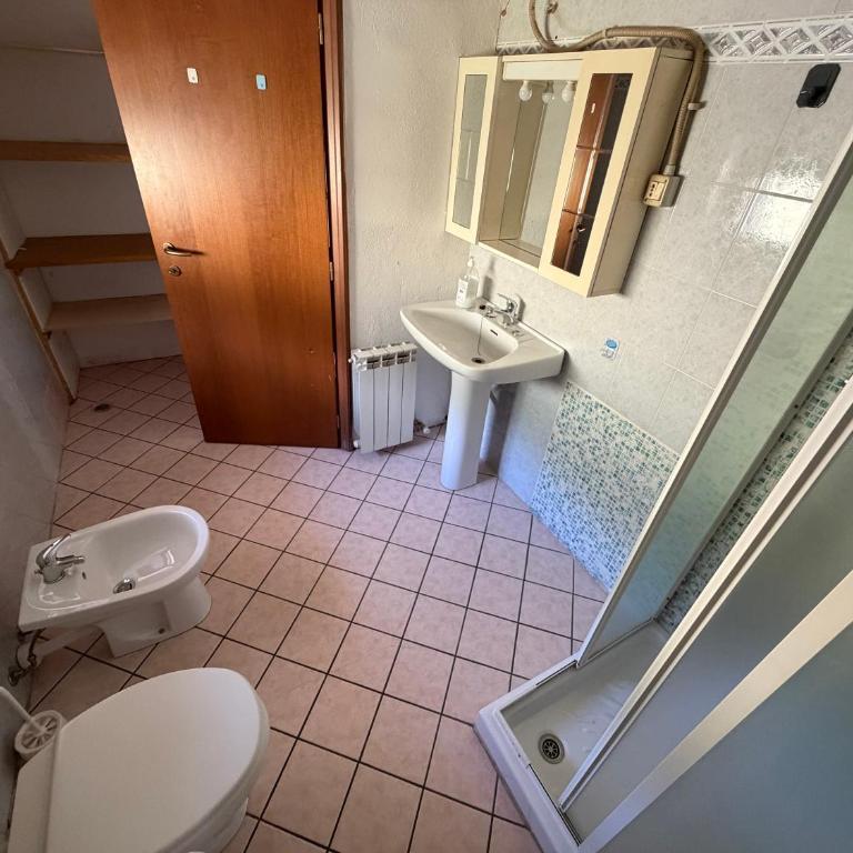 Maison Jaune 26 - Appartamento con 2 Camere da Letto e Balcone - 7