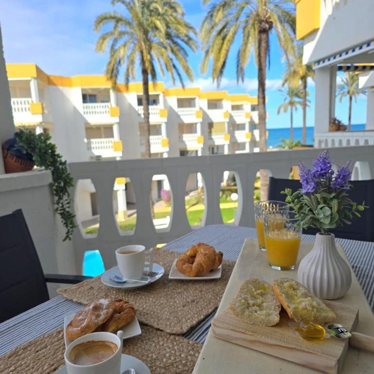 Denia, acceso directo a la playa - Two-Bedroom Apartment - 1