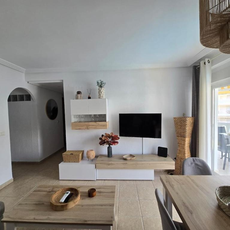 Denia, acceso directo a la playa - Two-Bedroom Apartment - 2