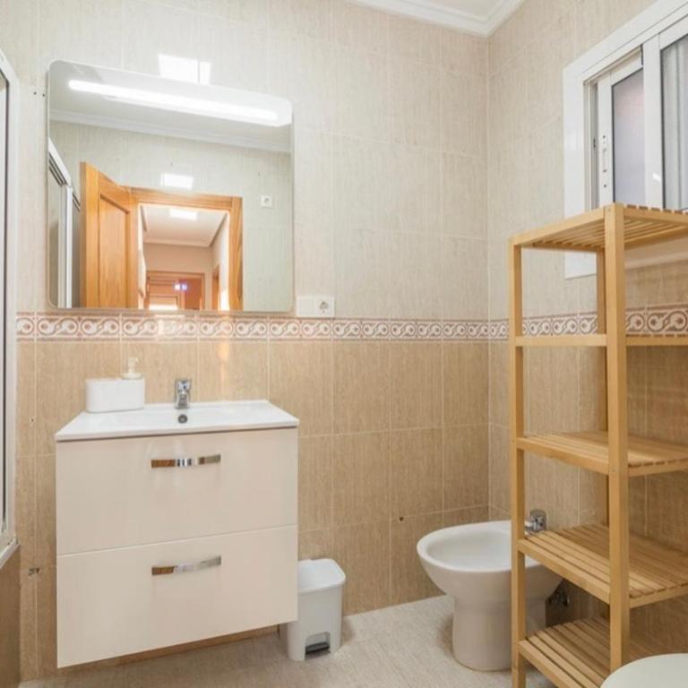 Bungalow en la Playa con Terraza Soleada, Jacuzzi, Solarium, Piscina comunitaria - Apartment mit 2 Schlafzimmern - 26