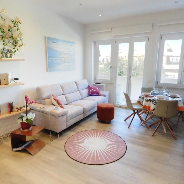 Suite Beach Apartments Cagliari - Two-Bedroom Deluxe Apartment with Balcony - 1