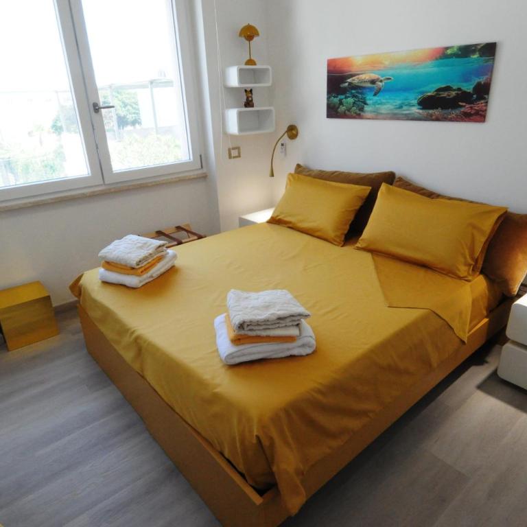 Suite Beach Apartments Cagliari - Deluxe Two-Bedroom Apartment with Garden View - 3