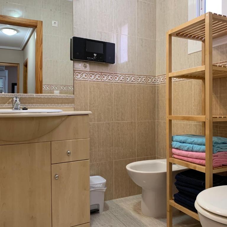 Bungalow en la Playa con Terraza Soleada, Jacuzzi, Solarium, Piscina comunitaria - Apartment mit 2 Schlafzimmern - 17