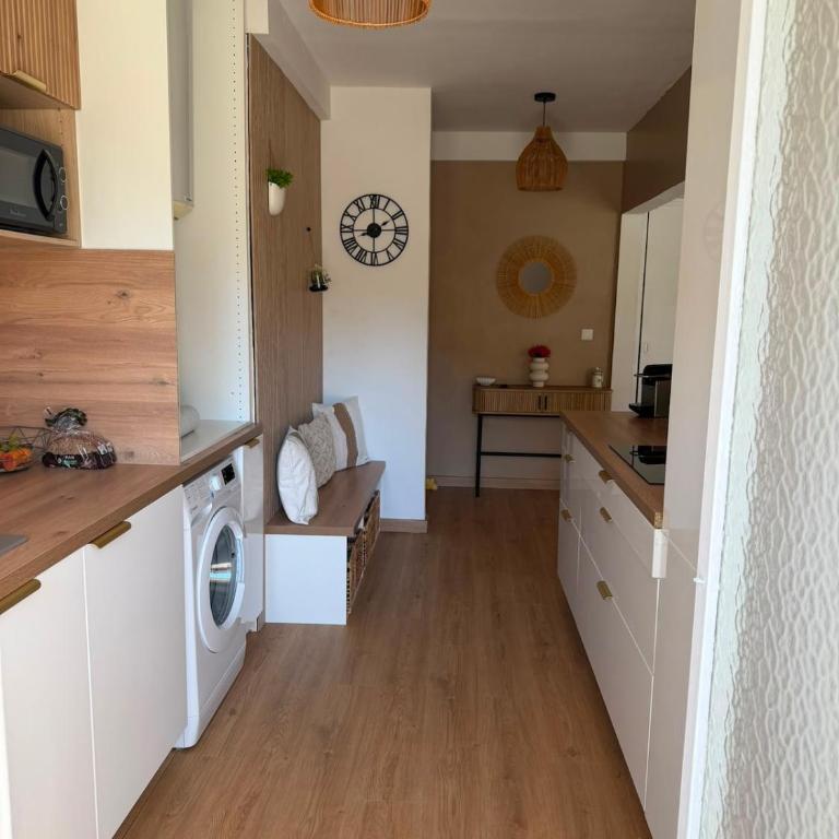 Appartement T3 à 6 min à pied du port de Sanary - Appartamento con 2 Camere da Letto - 4