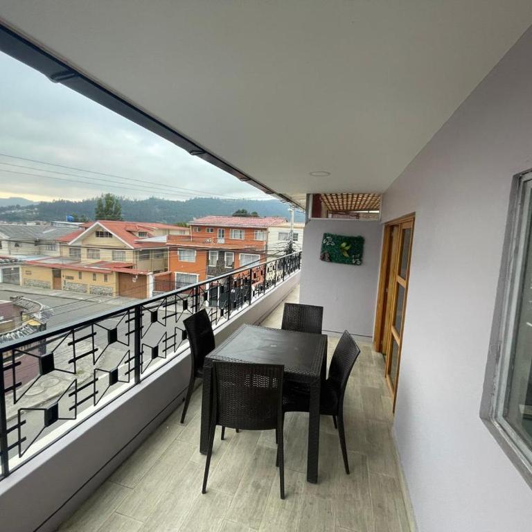 Encantador departamento Junto al Museo Pumapungo - Two-Bedroom Apartment - 9