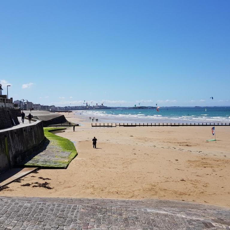 Nice renovated apartment, Rochebonne St Malo - Apartamento de 1 dormitorio con balcón - 16