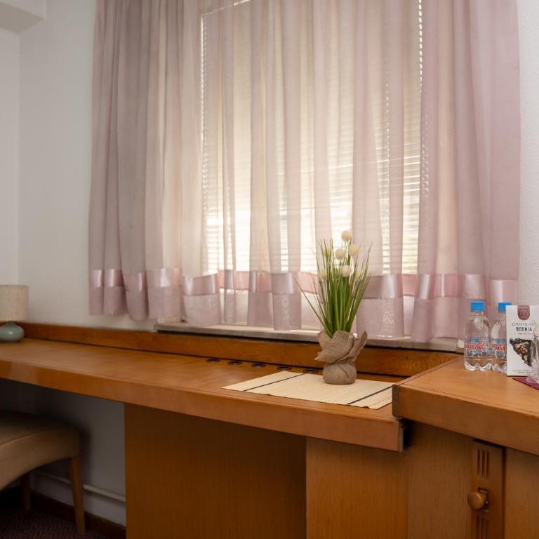 Hotel Ferijalac - Zweibettzimmer - 1