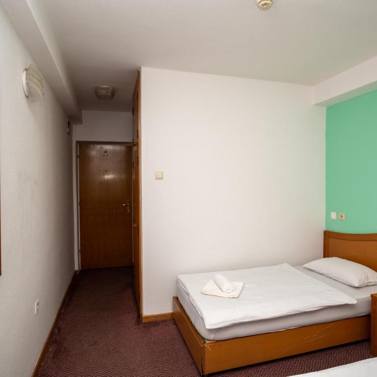 Hotel Ferijalac - Zweibettzimmer - 7