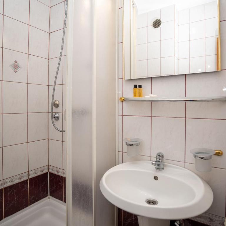 Hotel Ferijalac - Zweibettzimmer - 10