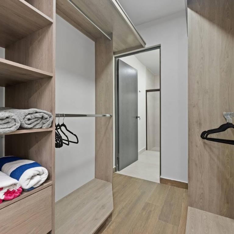 Loft Moderno con 2 Queen Beds Zona Tec - Apartamento - 1