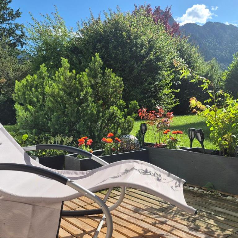 Ammergaufeeling mit einmaligem Bergblick, Terrasse, Nähe zur Nato Schule - Apartment mit 1 Schlafzimmer - 1