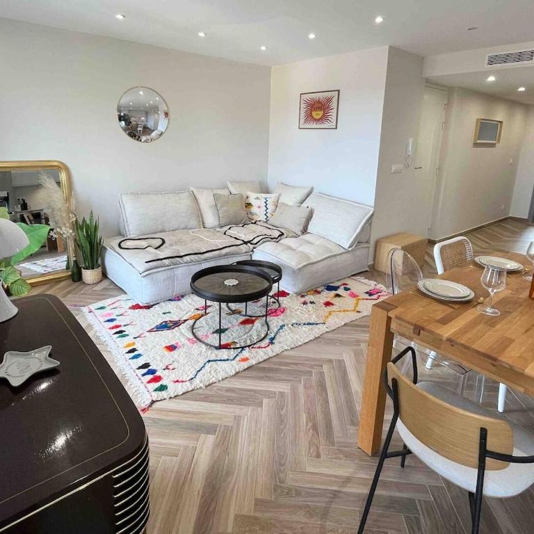 Large renovated apartment with sea view 2 bedrooms parking - Apartment mit 2 Schlafzimmern und Meerblick - 1