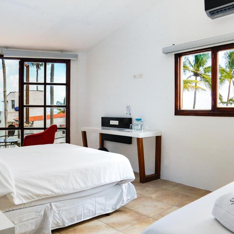 Hotel Volcano - Superior Triple Room with Sea View - 10