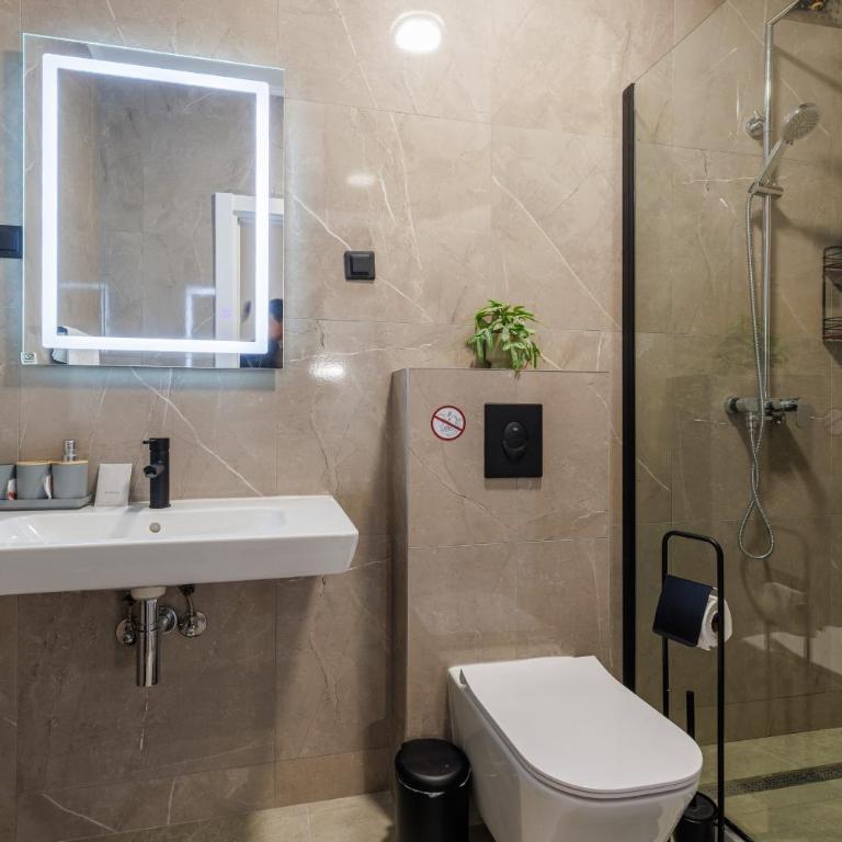 Sunny Bay Apartments - Deluxe Apartment mit 2 Schlafzimmern - 3